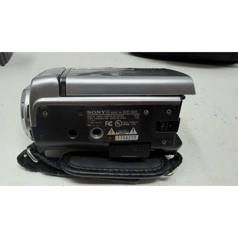 Sony DCR-SX41 Handycam Digital Video Camera Camcorder 60x Zoom - W/Case